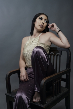 性感成熟风御姐美女人体写真摄影